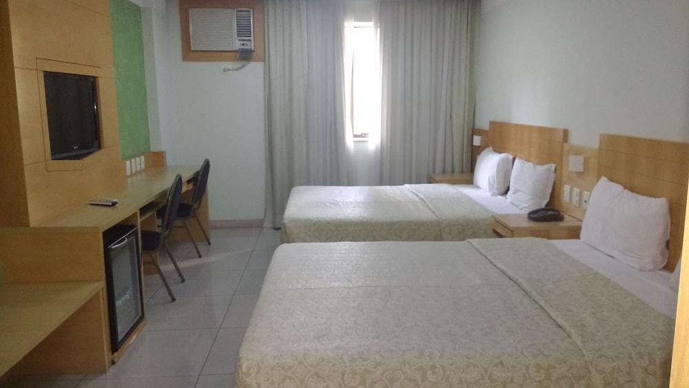 ריו דה ז'ניירו Hotel Atlantico Tower מראה חיצוני תמונה A room at a hotel in Fortaleza, Brazil.